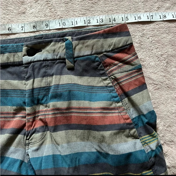 Lululemon Mens Striped Shorts Blue‎ Red Gray Size 30 - Picture 6 of 10